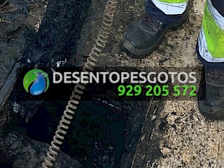 Desentupimento de Caixa de Esgotos