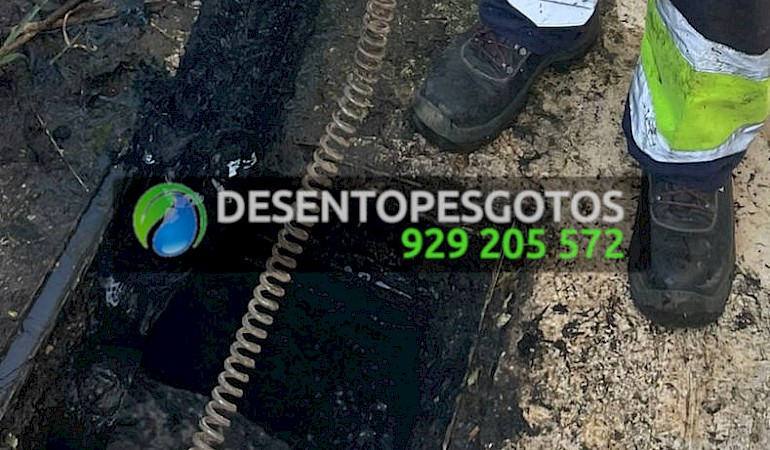 Desentupimento de Caixa de Esgotos